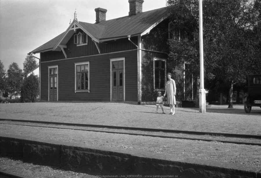 Stationshuset brinner